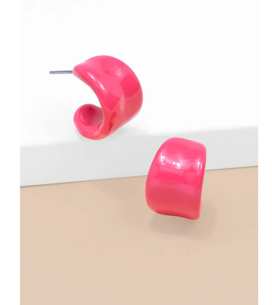 Mini Curl Huggie Earrings