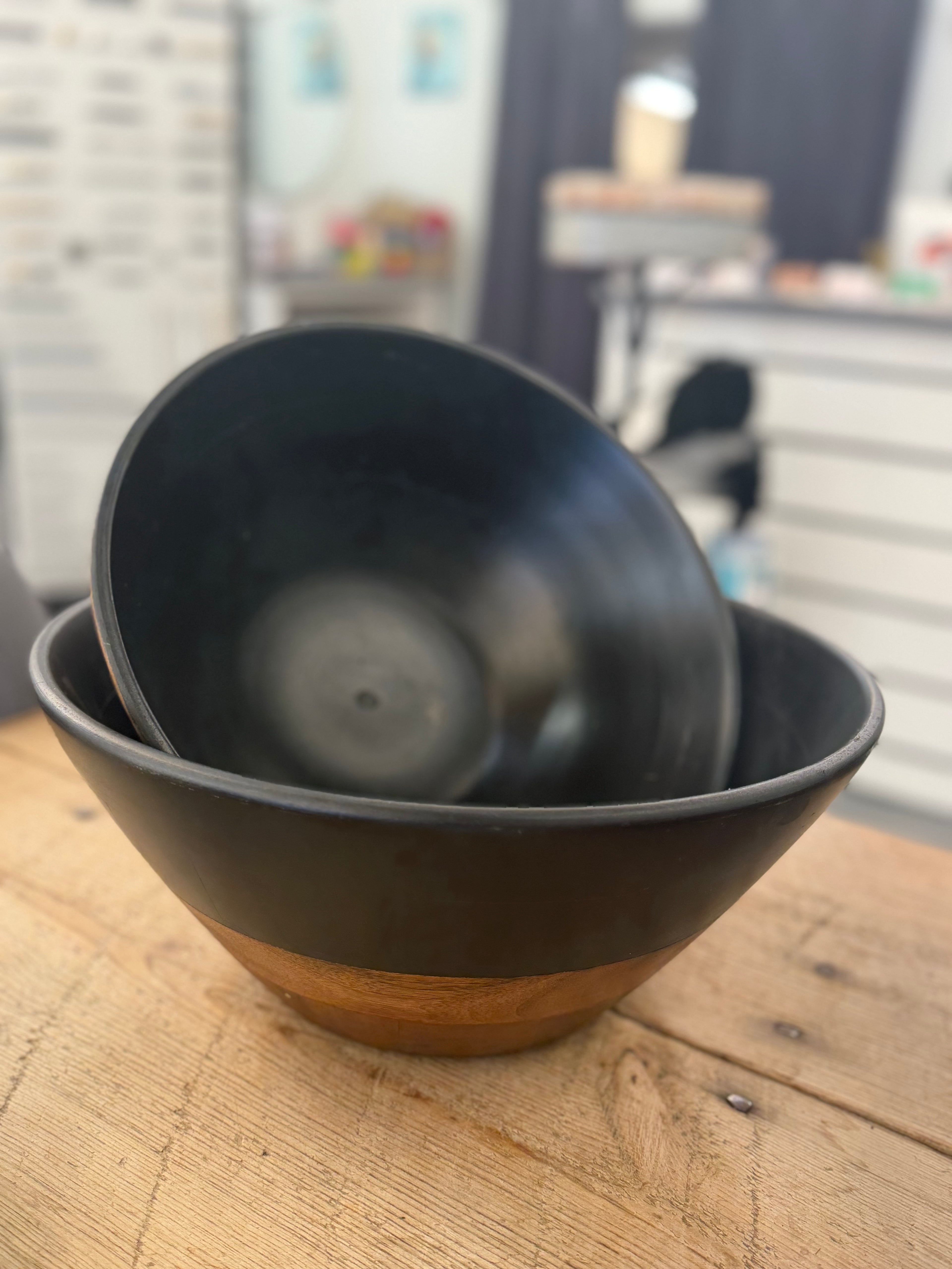 Black Wooded Nested Bowls Set