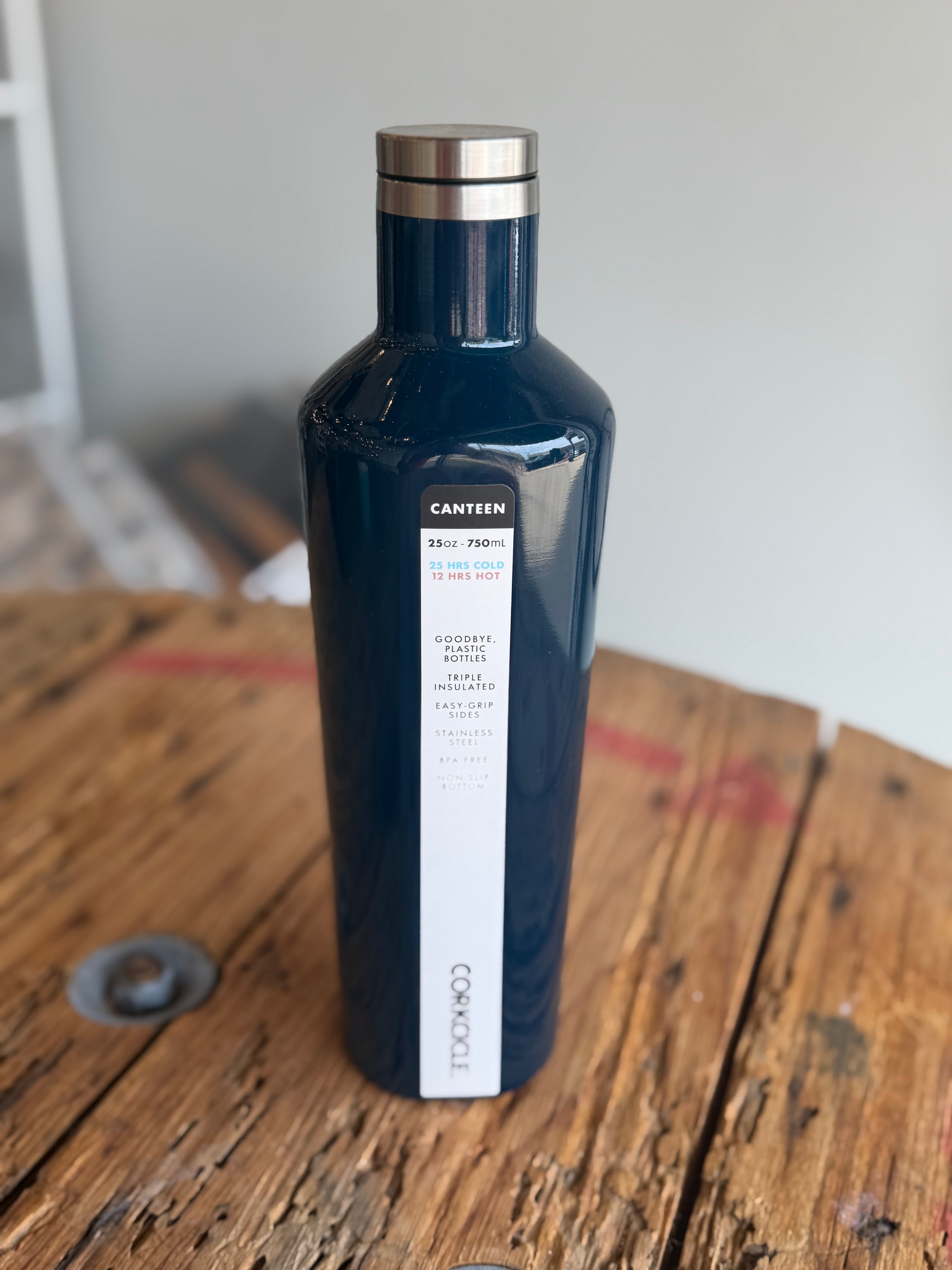 CORKCICLE 25oz Canteen Glossy Navy